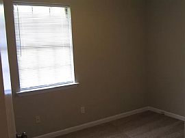 108 Hillside Dr, Daleville, Al 36322 in Daleville, AL (Photo 6 of 11)