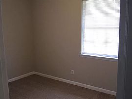 108 Hillside Dr, Daleville, Al 36322 in Daleville, AL (Photo 8 of 11)