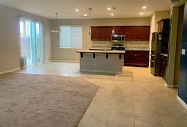 3-Bedroom, 2-Bathroom House  in Lemoore, CA (Photo 9 of 9)