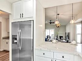 418 W Kings Ave, Phoenix, Az 85023 in Phoenix, AZ (Photo 4 of 12)