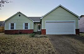 Beautiful 3 Bedroom Family Home in Cordova, TN