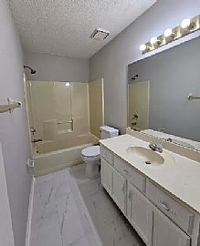 Beautiful 3 Bedroom Family Home in Cordova, TN (Photo 6 of 8)