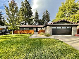 2095 California Ave, Reno, Nv 89509 in Reno, NV