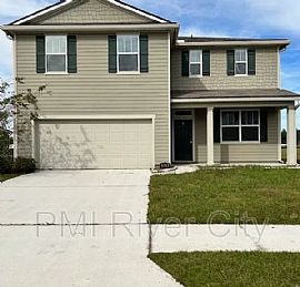4bed in Jacksonville, FL