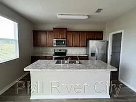 4bed in Jacksonville, FL (Photo 6 of 8)