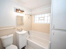 Immerse Yourself in The Charm and Comfort of This Stunning 3bed in Indianapolis, IN (Photo 5 of 6)