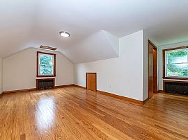 9 Enoch Dr, Woodbridge, Ct 06525 in Woodbridge, CT (Photo 7 of 7)