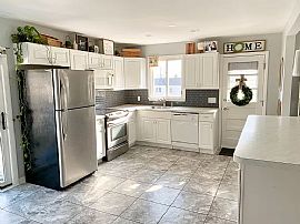 179 Coram Rd, Shelton, Ct 06484 in Shelton, CT (Photo 2 of 10)