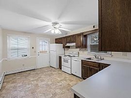 15 Barholm Ave, Stamford, Ct 06907 in Stamford, CT (Photo 3 of 11)