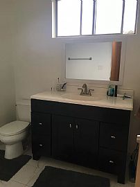 Affordable 4bedroom and 2bathroom in Santa Monica, CA (Photo 5 of 12)