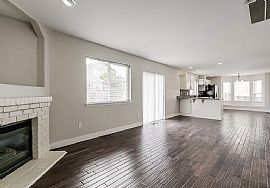 Available Now For Immediate Move In in Puyallup, WA (Photo 3 of 9)