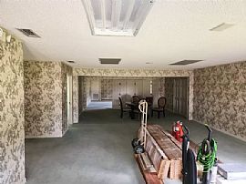 1bedroom and 1 Bathroom  in Bristol, FL (Photo 7 of 12)