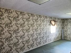 1bedroom and 1 Bathroom  in Bristol, FL (Photo 8 of 12)