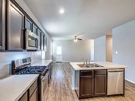 Spacious Houses For Rent in Conroe, TX (Photo 4 of 10)