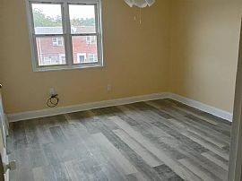 Beautiful Townhouse in Wilmington, DE (Photo 9 of 10)