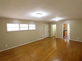 House For Rent 824 Castlewood Ave, Birmingham, Al 35206 in Birmingham, AL (Photo 3 of 10)