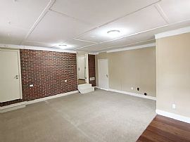 House For Rent 824 Castlewood Ave, Birmingham, Al 35206 in Birmingham, AL (Photo 4 of 10)