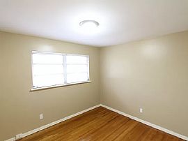 House For Rent 824 Castlewood Ave, Birmingham, Al 35206 in Birmingham, AL (Photo 9 of 10)