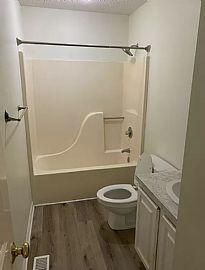 Charming 3/2 Sfh in a Conducive Neighborhood  in Greenville, NC (Photo 10 of 12)