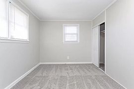 2 Bedroom in Jacksonville, NC (Photo 4 of 12)