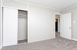 2 Bedroom in Jacksonville, NC (Photo 8 of 12)