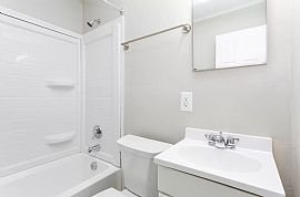 2 Bedroom in Jacksonville, NC (Photo 9 of 12)