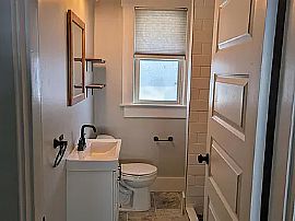 Charming 2bedroom and 1bathroom in Cincinnati, OH (Photo 8 of 12)