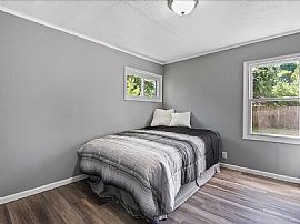 5501 W Sheridan Ave, Milwaukee, Wi 53218 in Milwaukee, WI (Photo 5 of 7)