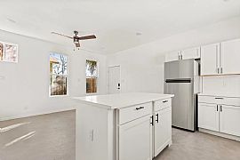 Newly Built 2 Bedroom Townhouse in San Antonio, TX (Photo 3 of 9)