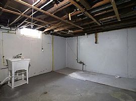 3 Bedroom 1 Bathroom  in Detroit, MI (Photo 8 of 9)