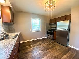 1700 W Congress St, Milwaukee, Wi 53209 in Milwaukee, WI (Photo 2 of 6)