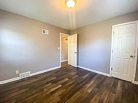 1700 W Congress St, Milwaukee, Wi 53209 in Milwaukee, WI (Photo 4 of 6)