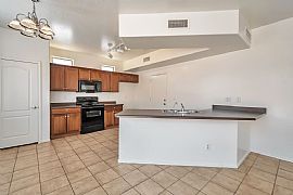 3 Bedroom 2 Bath in Mesa, AZ (Photo 4 of 12)