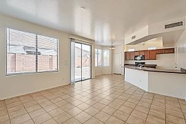 3 Bedroom 2 Bath in Mesa, AZ (Photo 6 of 12)