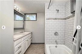 Charming 2 Bedroom Home in Kansas City, KS (Photo 5 of 12)