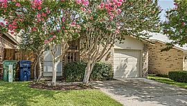 Beautiful 2 Bedrooms 1.5 Bedroom House For Rent  in Garland, TX
