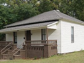 House For Rent 7801 Division Ave, Birmingham, Al 35206 in Birmingham, AL (Photo 2 of 12)