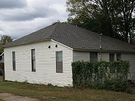 House For Rent 7801 Division Ave, Birmingham, Al 35206 in Birmingham, AL (Photo 3 of 12)