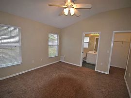 3021 Sky St, $800 Mthly in Deltona, FL (Photo 3 of 4)