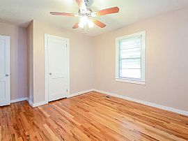 1244 Skyline Dr, Birmingham, Al 35214 in Birmingham, AL (Photo 10 of 12)