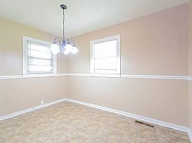 1244 Skyline Dr, Birmingham, Al 35214 in Birmingham, AL (Photo 6 of 12)