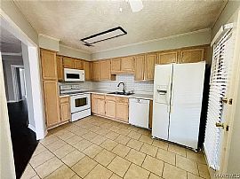 8425 English Oak Loop, Montgomery, Al 36117 in Montgomery, AL (Photo 2 of 11)