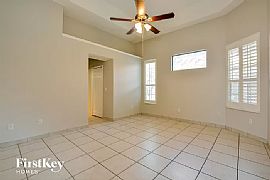 House For Rent  in Orlando, FL (Photo 5 of 12)