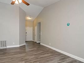 House For Rent 705 Skipjack Dr, Henderson, Nv 89015 in Henderson, NV (Photo 3 of 12)