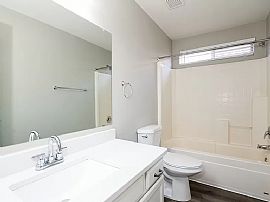 21635 N 29th Dr, Phoenix, Az 85027 in Phoenix, AZ (Photo 6 of 12)