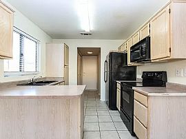 19819 N 36th Dr, Glendale, Az 85308 in Glendale, AZ (Photo 3 of 12)