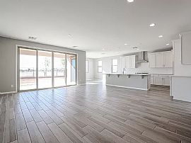 638 S 174th Ln, Goodyear, Az 85338 in Goodyear, AZ (Photo 7 of 12)