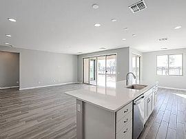 638 S 174th Ln, Goodyear, Az 85338 in Goodyear, AZ (Photo 8 of 12)