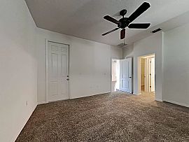 2111 Appalachee Cir, Tavares, Fl 32778 in Tavares, FL (Photo 5 of 10)