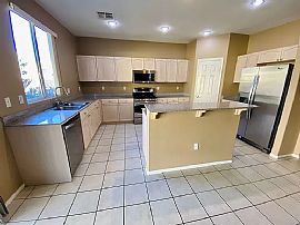 258 Rusty Plank Ave, Las Vegas, Nv 89148 in Las Vegas, NV (Photo 4 of 12)